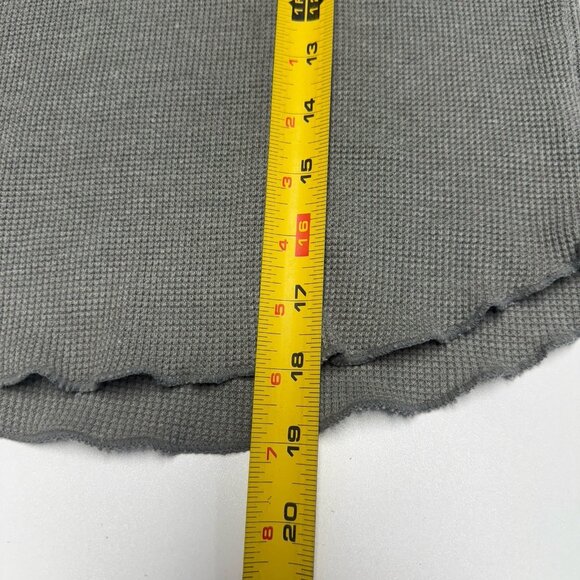 Dixxon Flannel Co Thermal Womens Top Large 15.5x18 Gray Waffle Knit - Picture 7 of 7